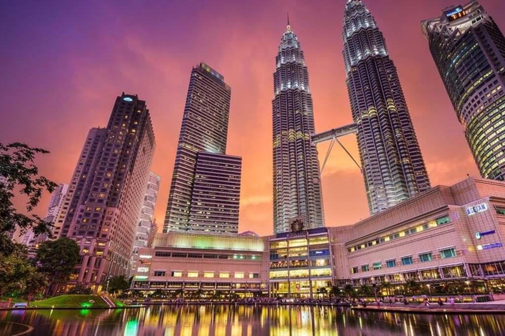 1 Min To Pavilion,klcc & Spacious View,6-7pax Pangsapuri Kuala Lumpur