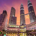 1 Min To Pavilion,Klcc & Spacious City View,6-7Pax