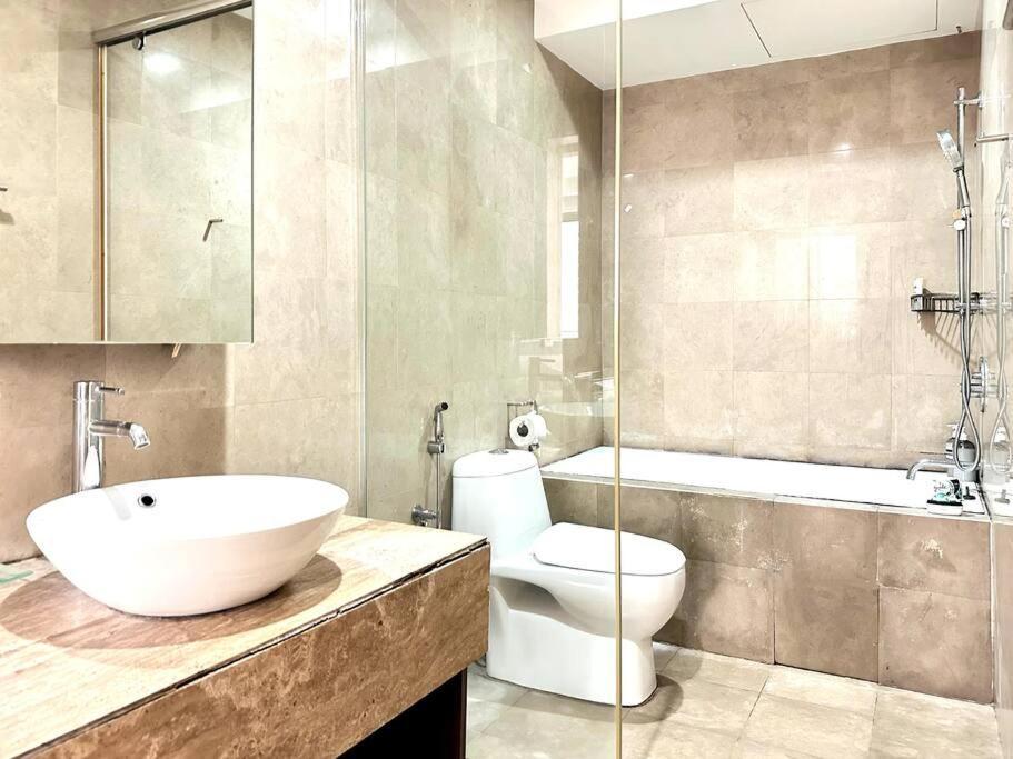 Apartment 1 Min To Pavilion,klcc & Spacious View,6-7pax